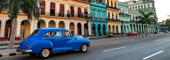 La Habana Cuba coche azul