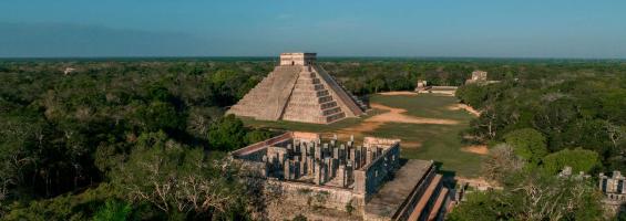 Pirámide en Riviera Maya