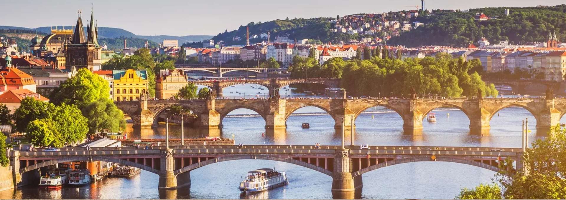 Praga Capitales Imperiales río